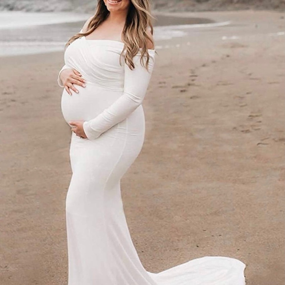 NEVER WORN  Elegant Fitted Maternity Gown